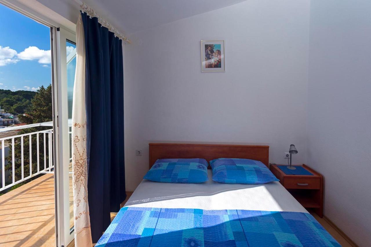 Apartments Dora Хвар Экстерьер фото