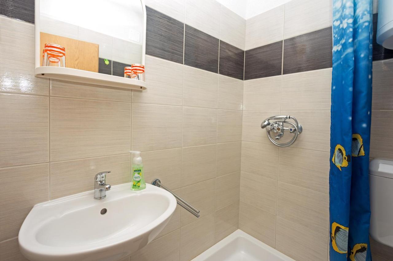 Apartments Dora Хвар Экстерьер фото