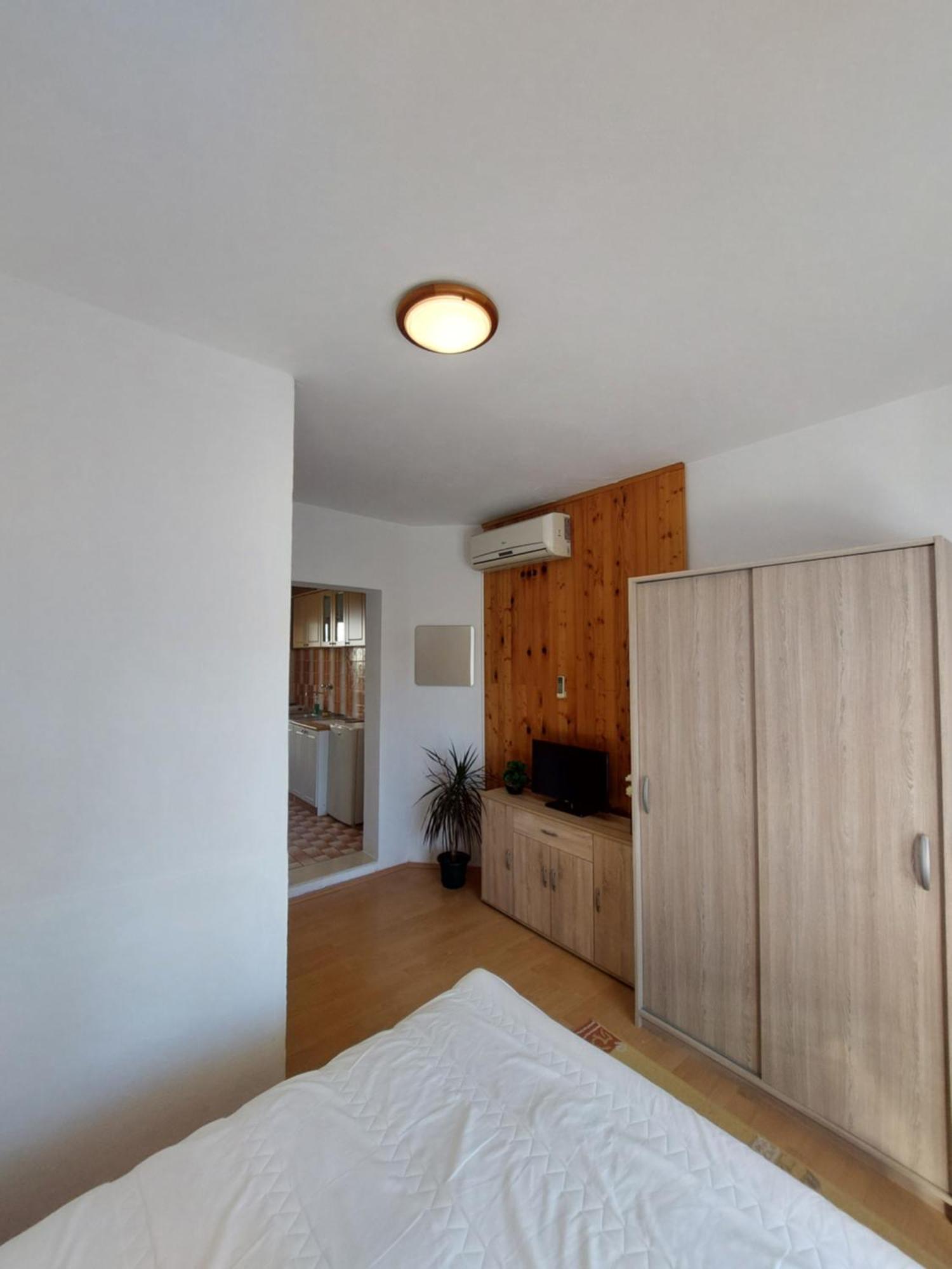 Apartments Dora Хвар Экстерьер фото