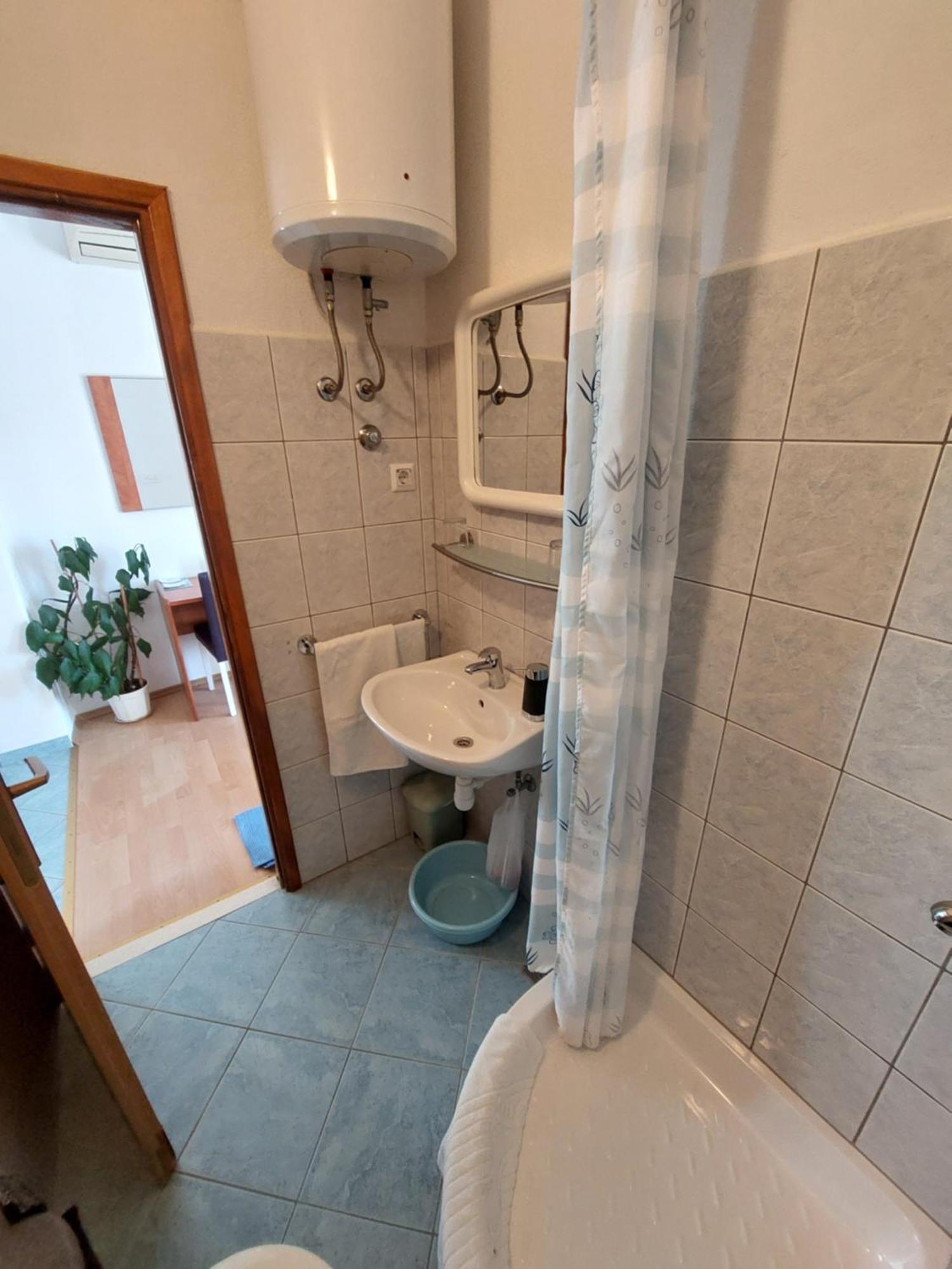 Apartments Dora Хвар Экстерьер фото